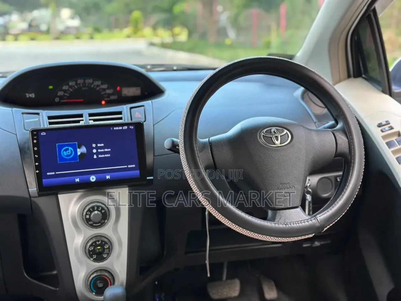 Toyota Vitz 2009 Pearl