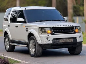 Land Rover Discovery 2015 White