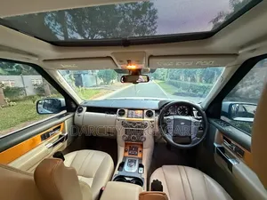 Land Rover Discovery 2015 White