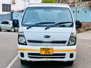 Kia Bongo 2012 White