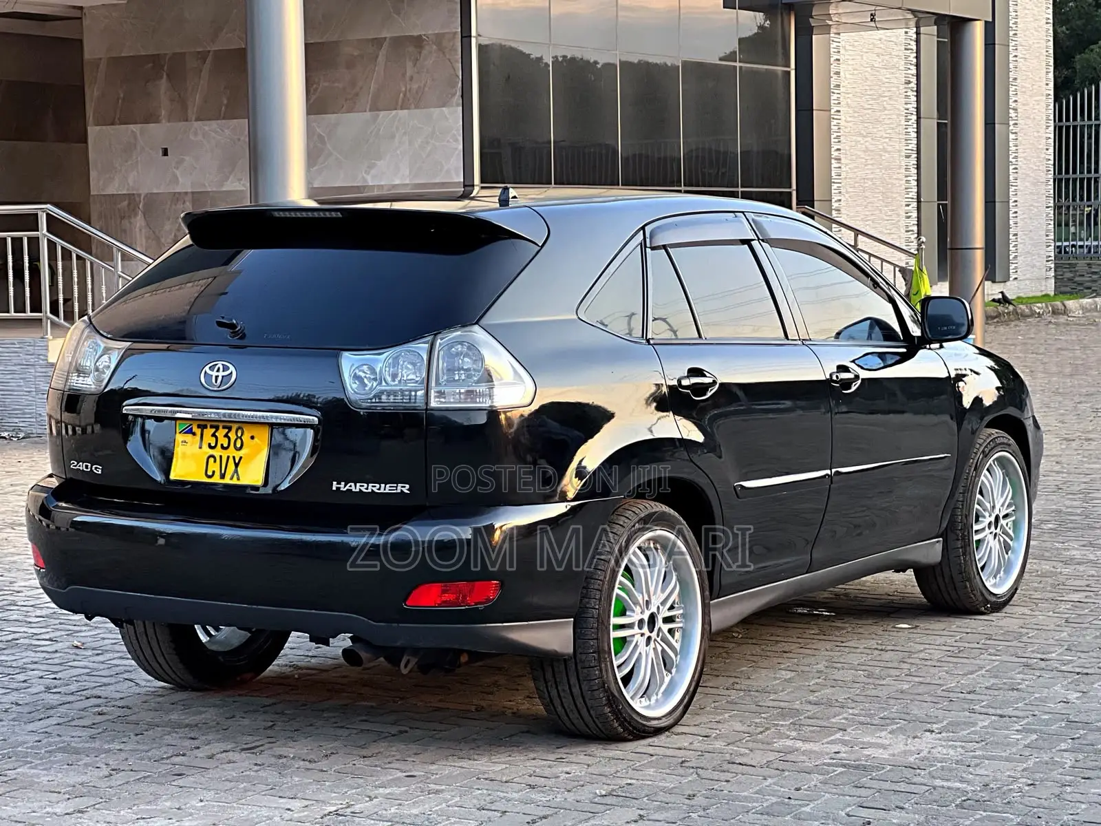 Toyota Harrier 2004 Black