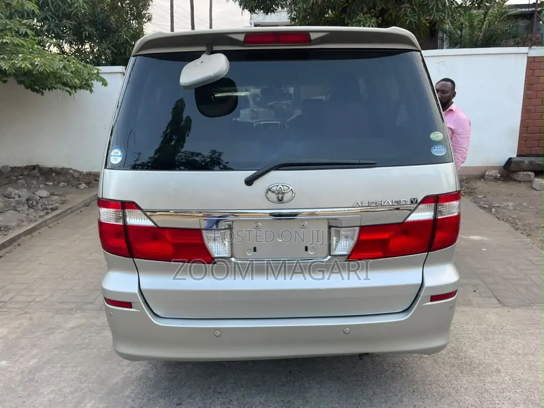 Toyota Alphard 2005 Silver