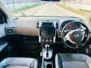Nissan X-Trail 2010 Black