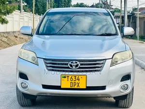 Toyota Vanguard 2019 Silver