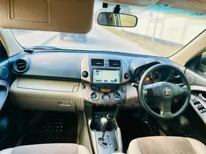 Toyota Vanguard 2019 Silver