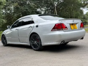 Toyota Crown 2006 Silver