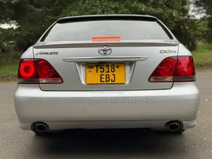 Toyota Crown 2006 Silver