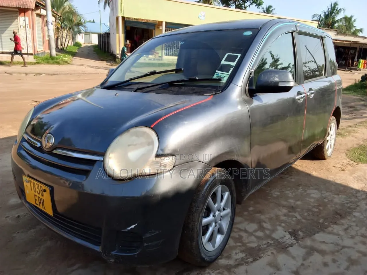 Toyota Sienta 2005 Gray