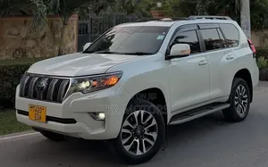 Toyota Land Cruiser Prado 2024 White