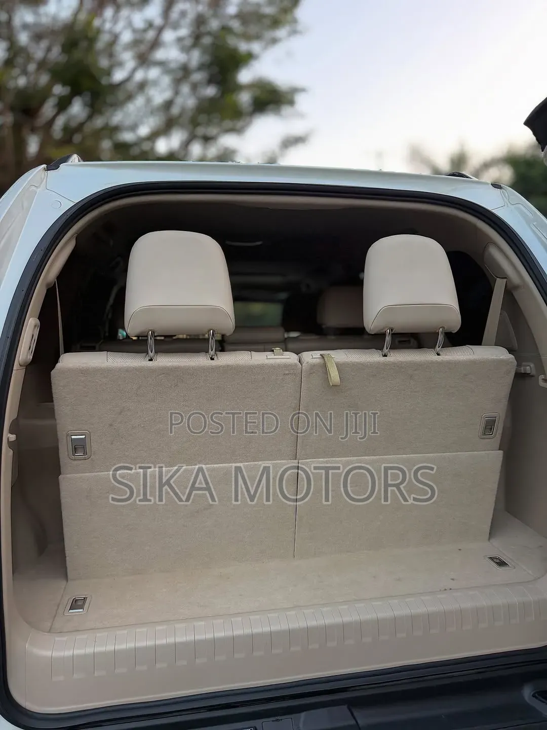 Toyota Land Cruiser Prado 2024 White