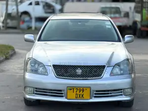 Toyota Crown 2005 Silver