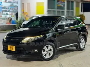 Toyota Harrier 2.0 2016 Black