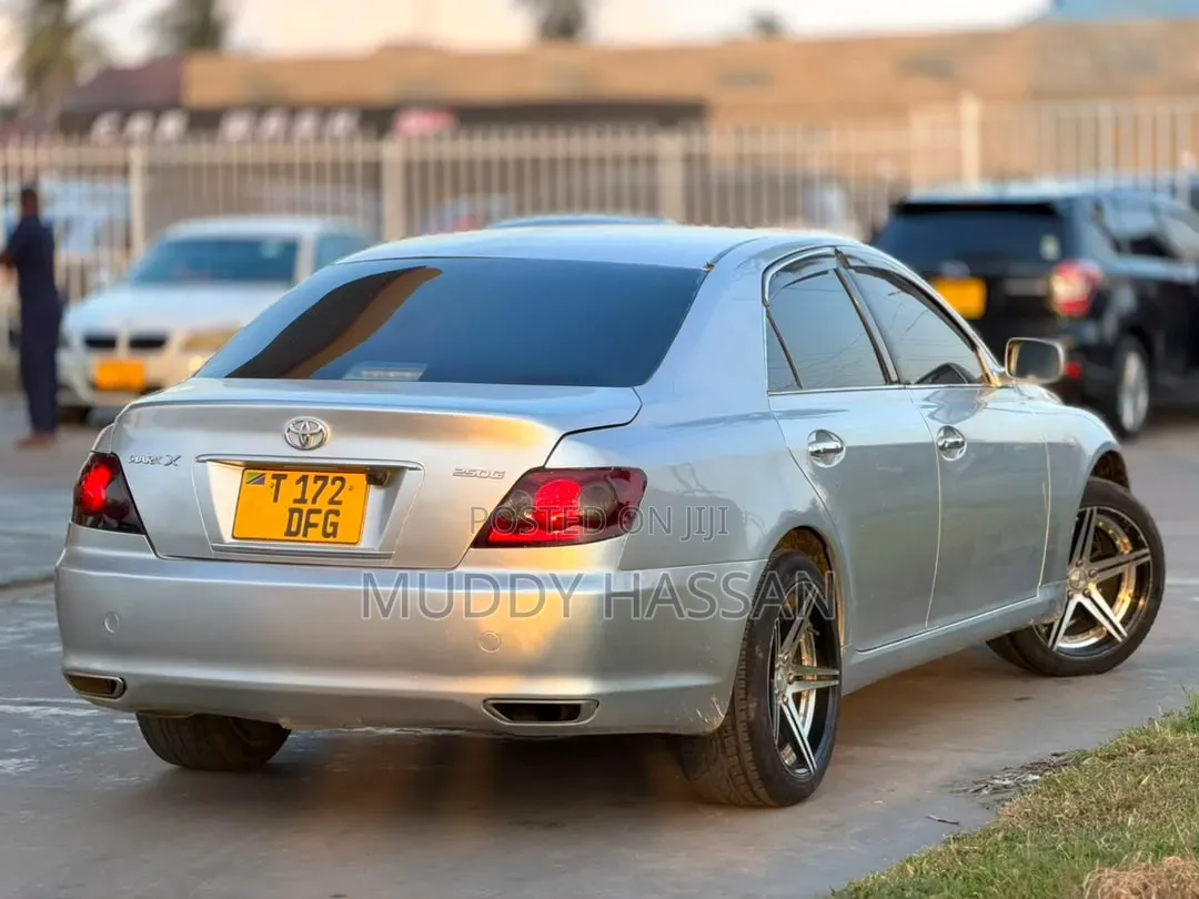 Toyota Mark X 2005 Silver