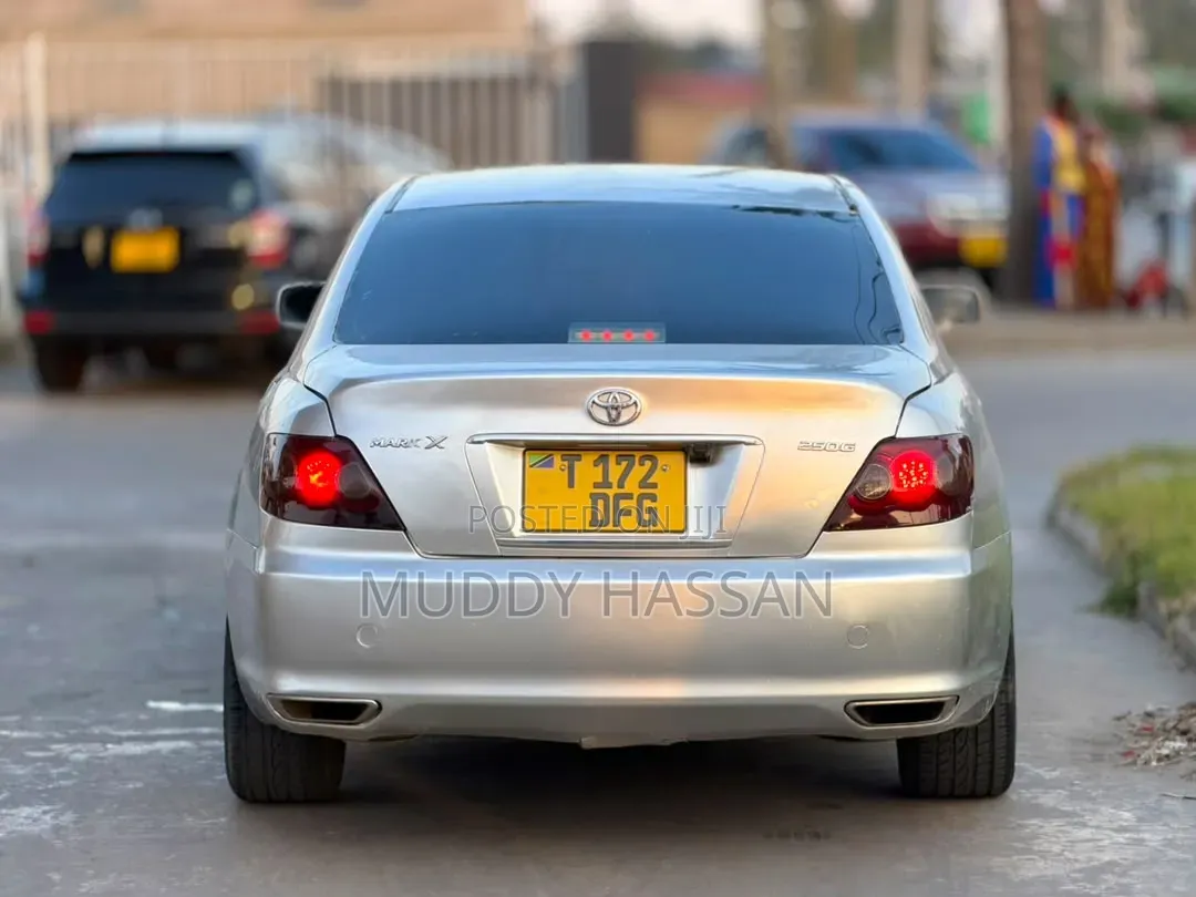 Toyota Mark X 2005 Silver