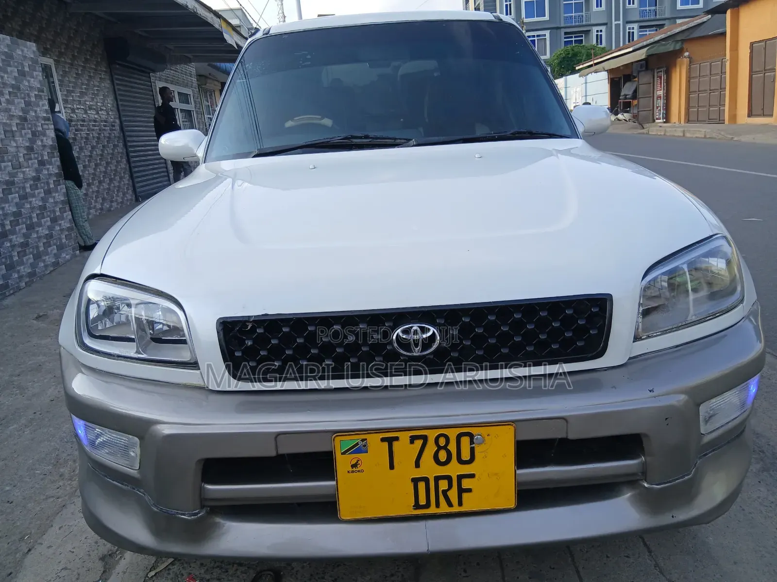 Toyota RAV4 1999 Silver