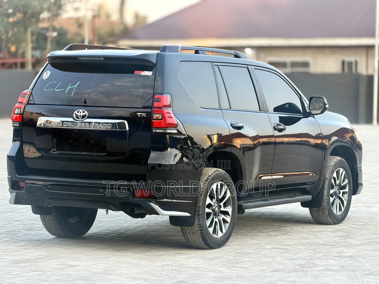 Toyota Land Cruiser Prado 2.7 2023 Black