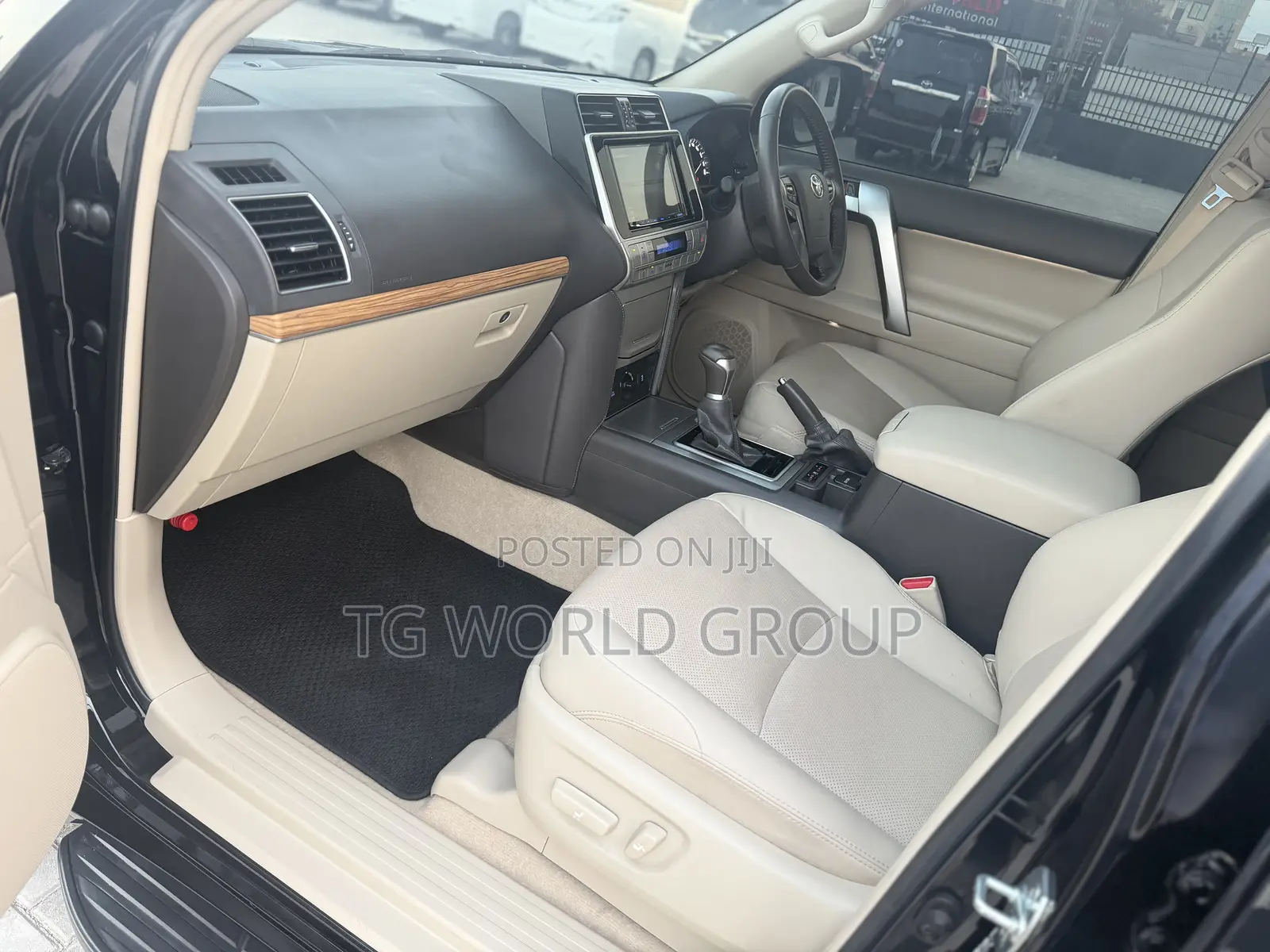 Toyota Land Cruiser Prado 2.7 2023 Black