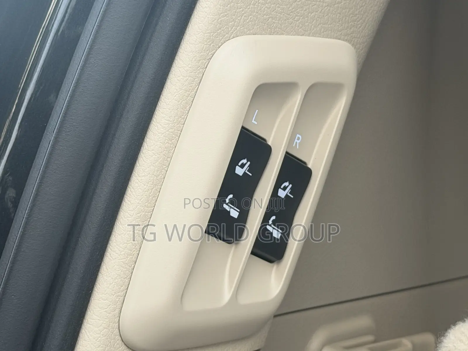Toyota Land Cruiser Prado 2.7 2023 Black