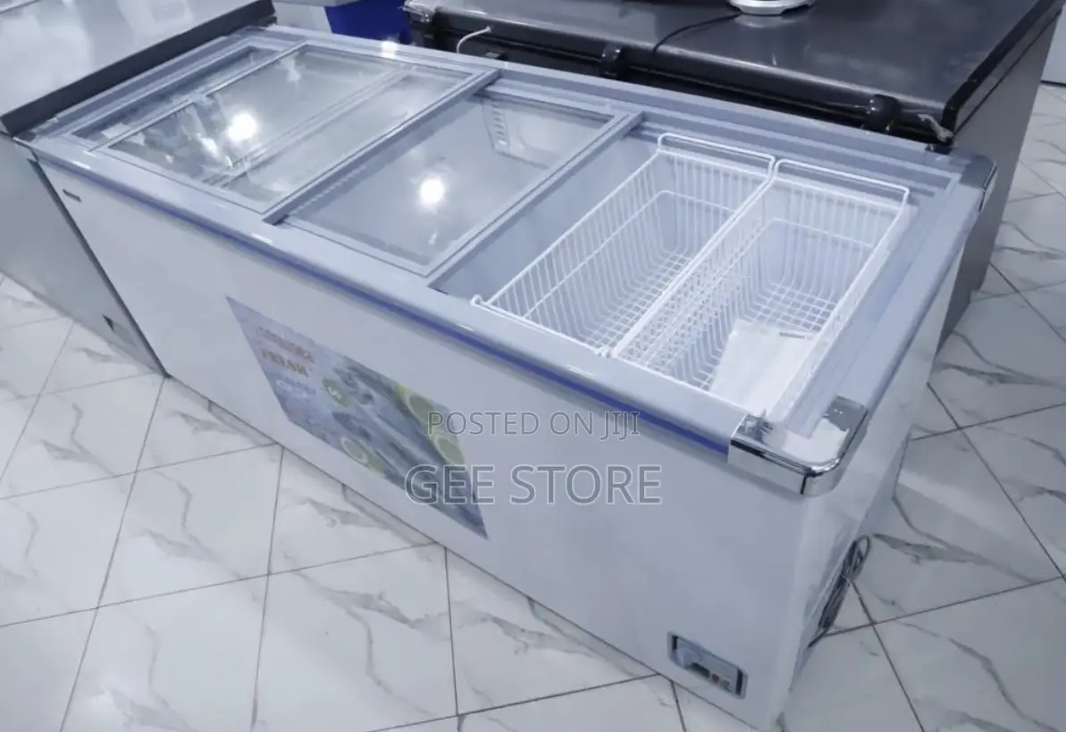 *Snow Sea Showcase Freezer Litre 600