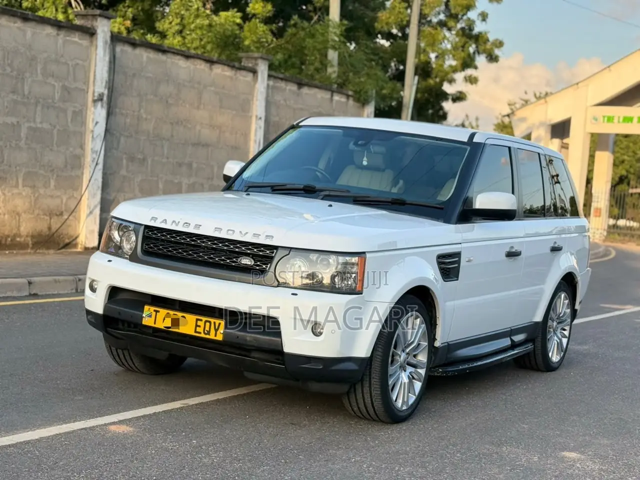 Land Rover Range Rover Sport 2011 White