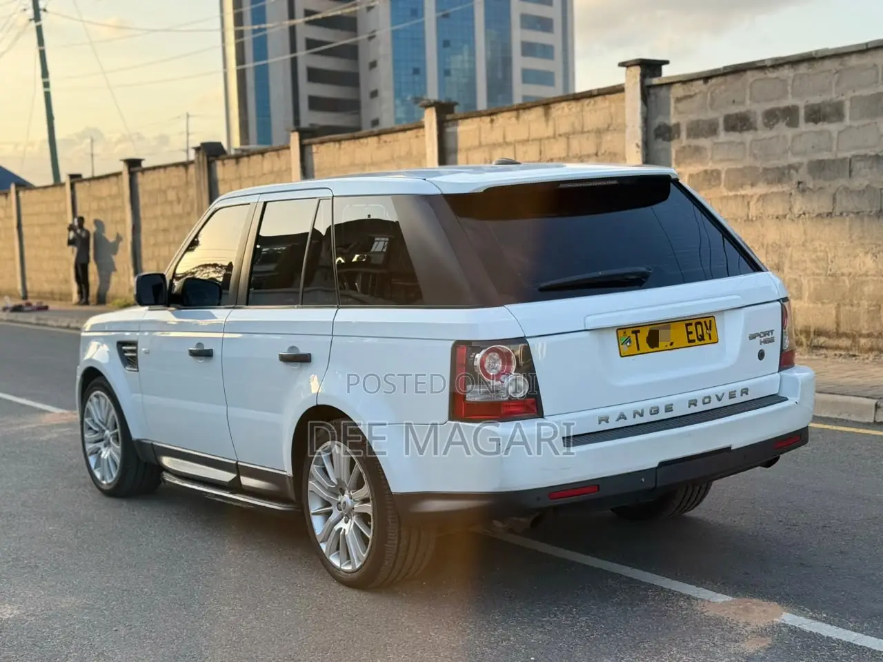 Land Rover Range Rover Sport 2011 White