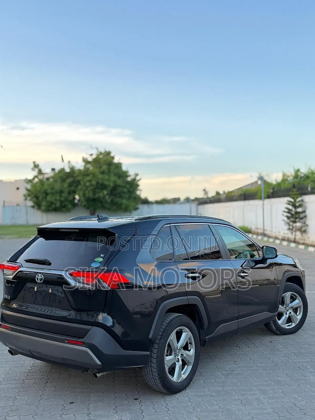 Toyota RAV4 2020 Black