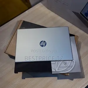 New Laptop HP 15-f272wm 8GB AMD Ryzen 5 SSD 1T