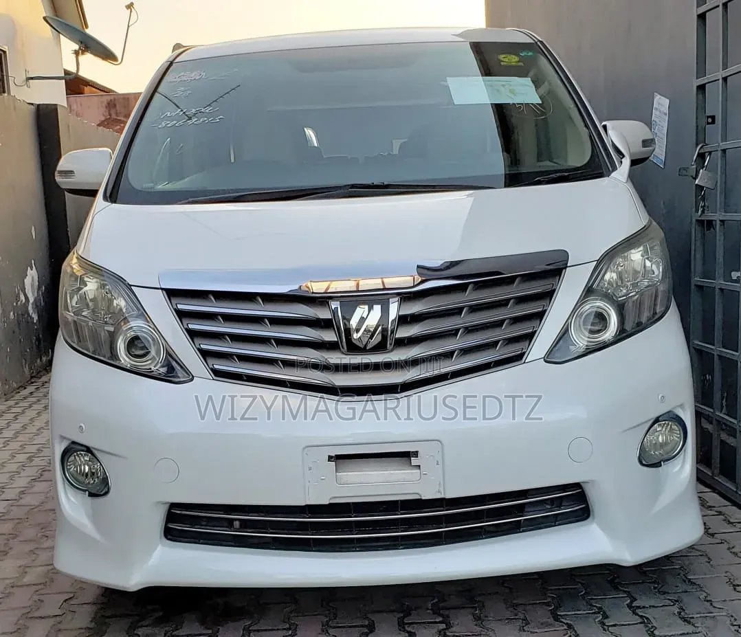 Toyota Alphard 2009 Ivory