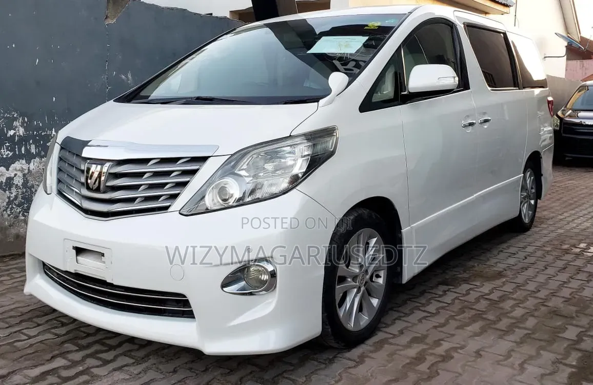 Toyota Alphard 2009 Ivory