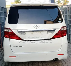 Toyota Alphard 2009 Ivory