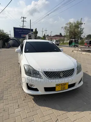 Toyota Crown 2008 White
