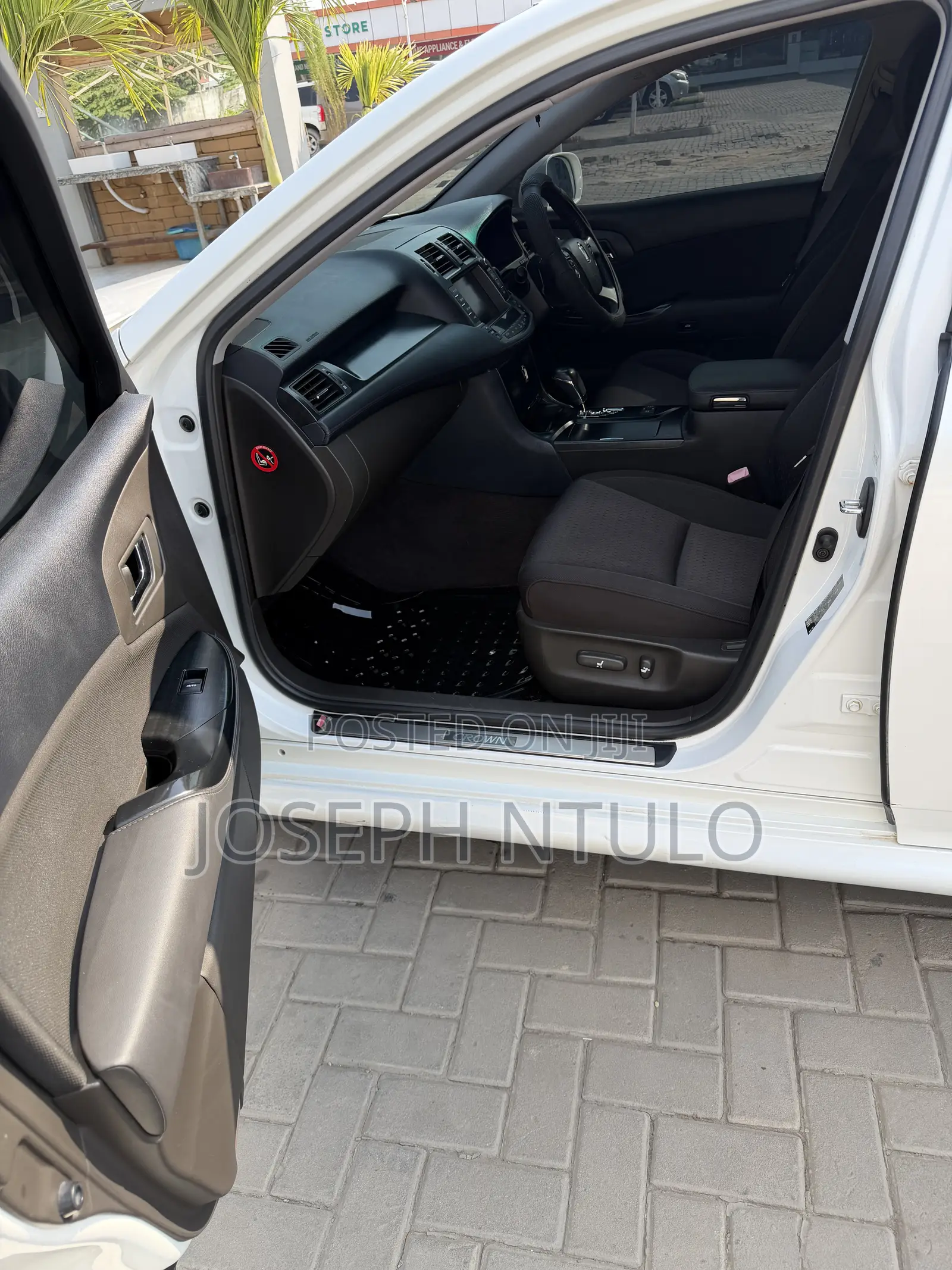 Toyota Crown 2008 White