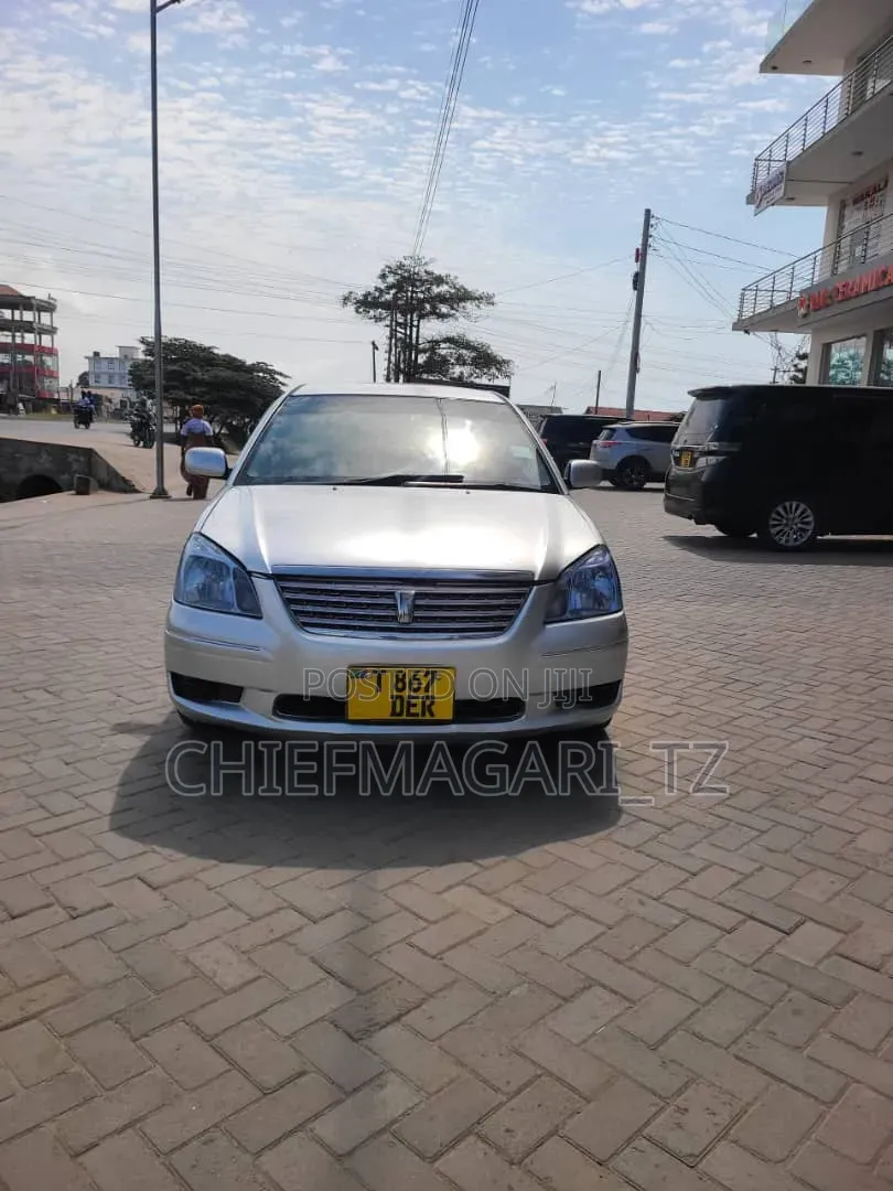 Toyota Premio 2005 Silver