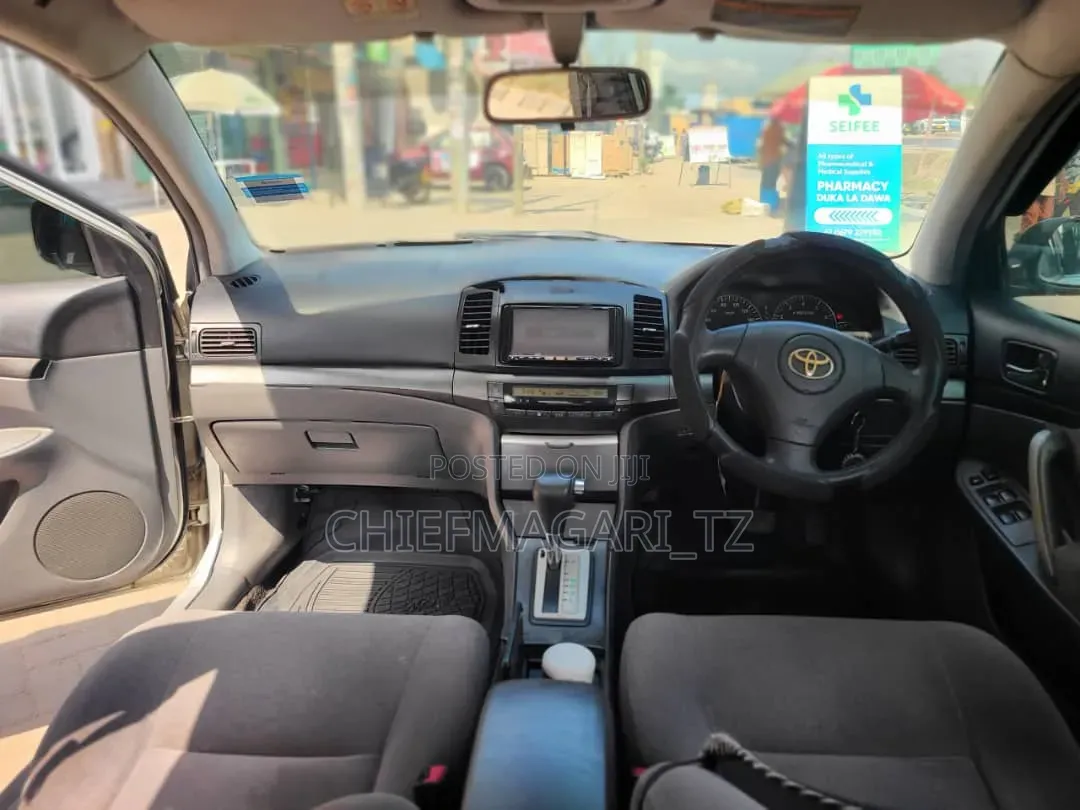 Toyota Premio 2005 Silver
