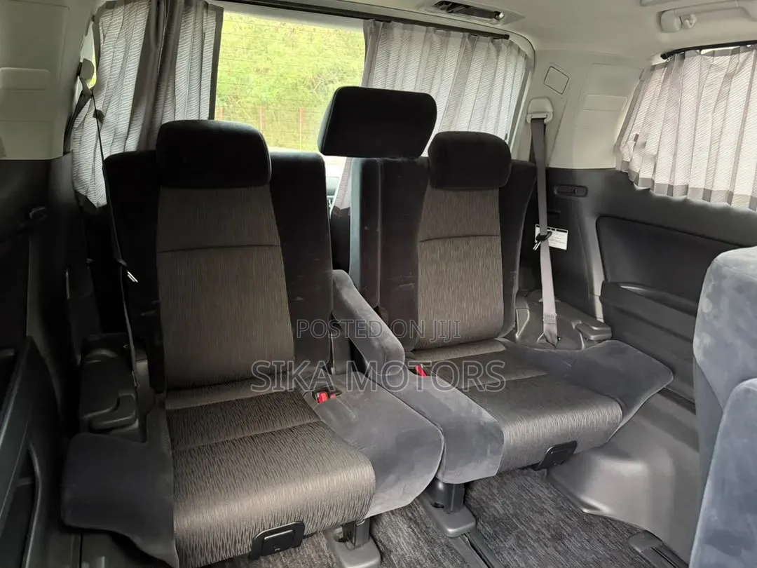 Toyota Alphard 2009 White
