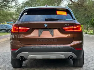 BMW X1 xDrive28i AWD 2016 Brown