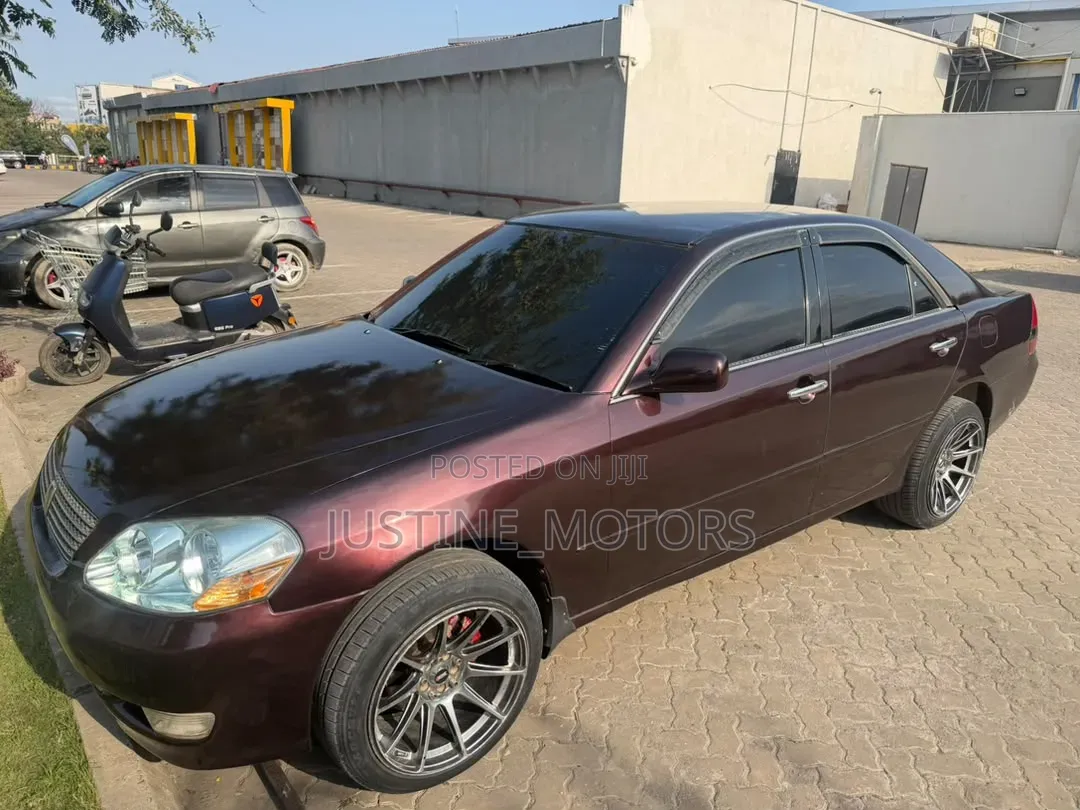 Toyota Mark II 2004 Burgundy