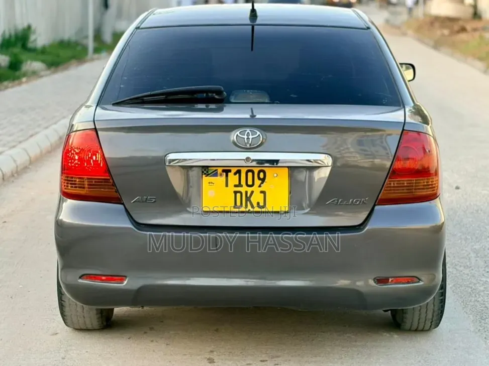 Toyota Allion 2004 Gray