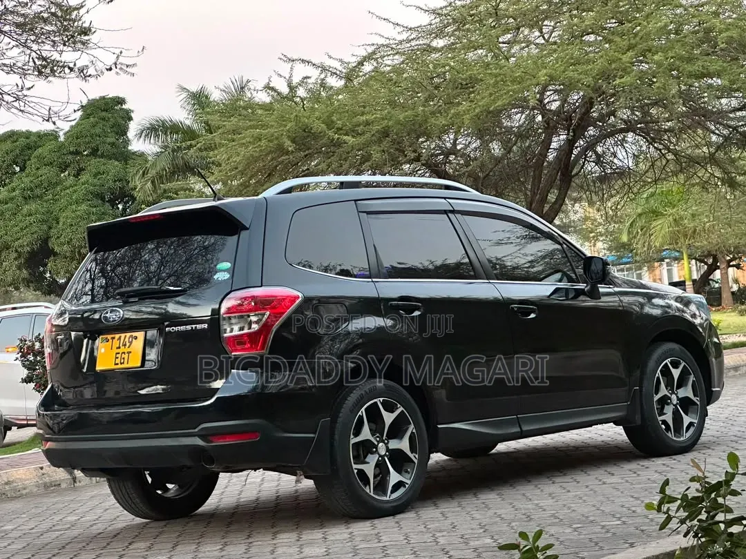 Subaru Forester 2014 Black