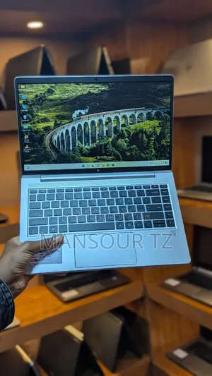 New Laptop HP EliteBook 645 G9 16GB Intel Core i5 SSD 512GB