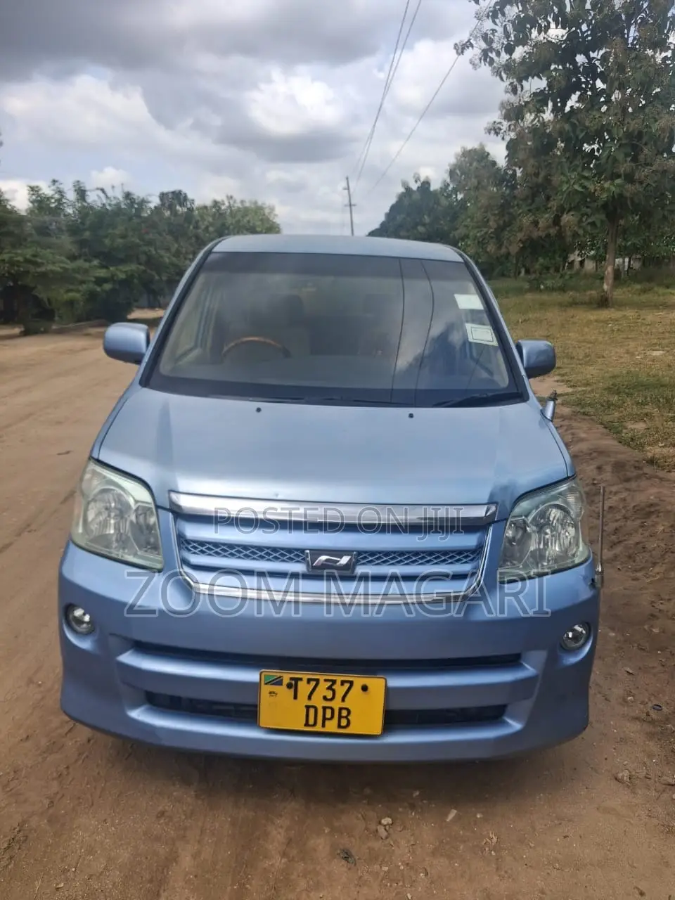 Toyota Noah 2003 Blue