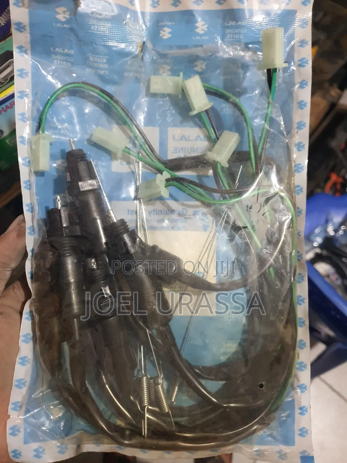 Duka Linauzwa Na Kila Kitu Chake Spare Za Pikipiki Bm Na TVS