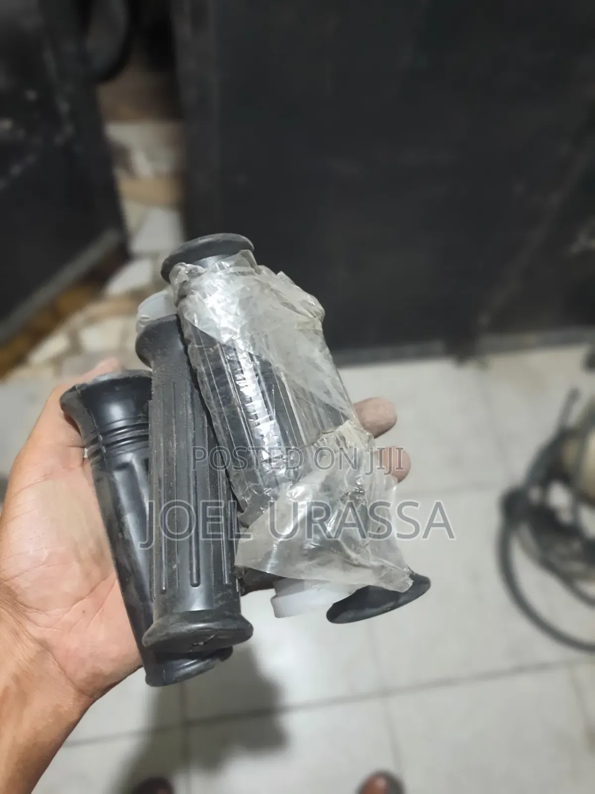 Duka Linauzwa Na Kila Kitu Chake Spare Za Pikipiki Bm Na TVS