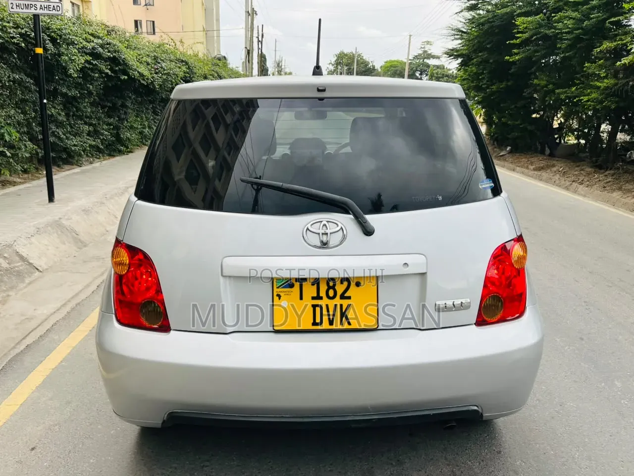 Toyota IST 2005 Silver
