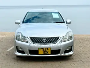 Toyota Crown 2012 Silver
