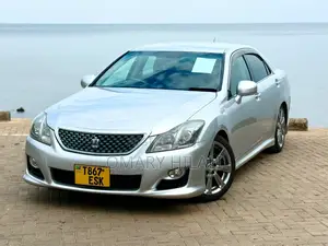 Toyota Crown 2012 Silver