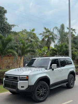 Toyota Land Cruiser Prado 2025 White