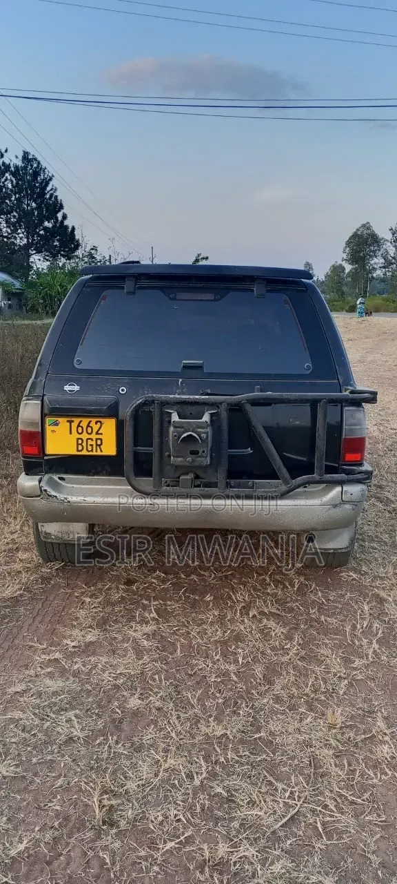 Nissan Terrano 2004 Black