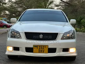 Toyota Crown 2008 White