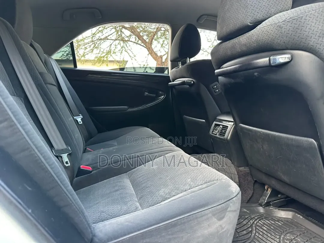 Toyota Crown 2008 White